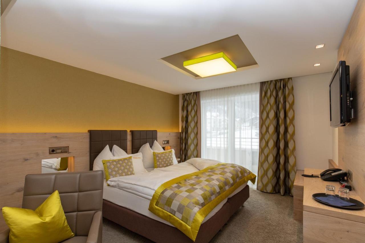 Hotel Neder Ischgl Esterno foto